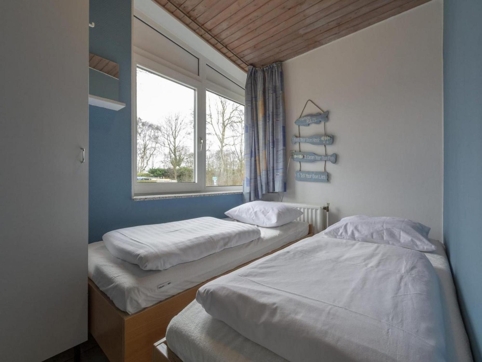 Stylish Beachside Bungalow With Patio Sint Maartensvlotbrug Exterior foto